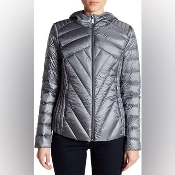 BCBGENERATION Ultra Lightweight Packable NYLON/DOWN Hooded Jacket Black size S - Picture 1 of 10